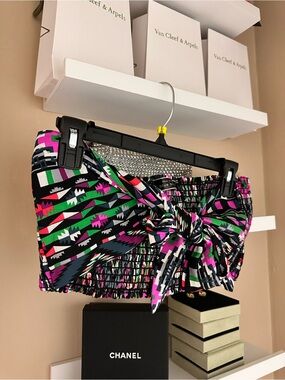 Blue Blush Black Multicolor Geometric Print Smocked Crop Top